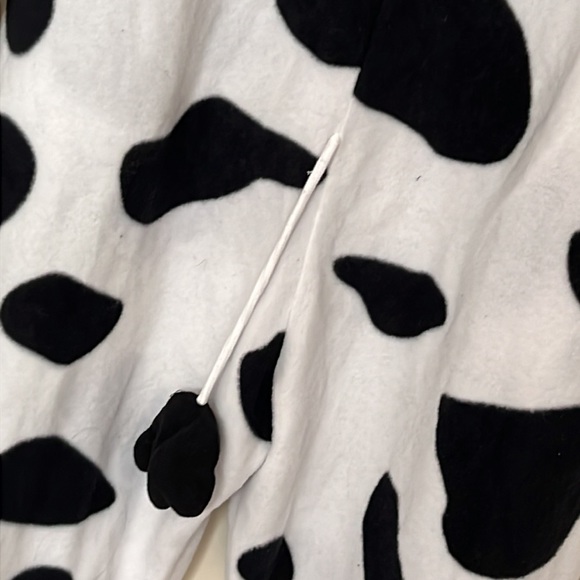 Funziez! Cow print onesie for men and women - Picture 7 of 9